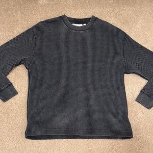 No Boundaries Men's Charcoal Waffle Long Sleeve Crewneck